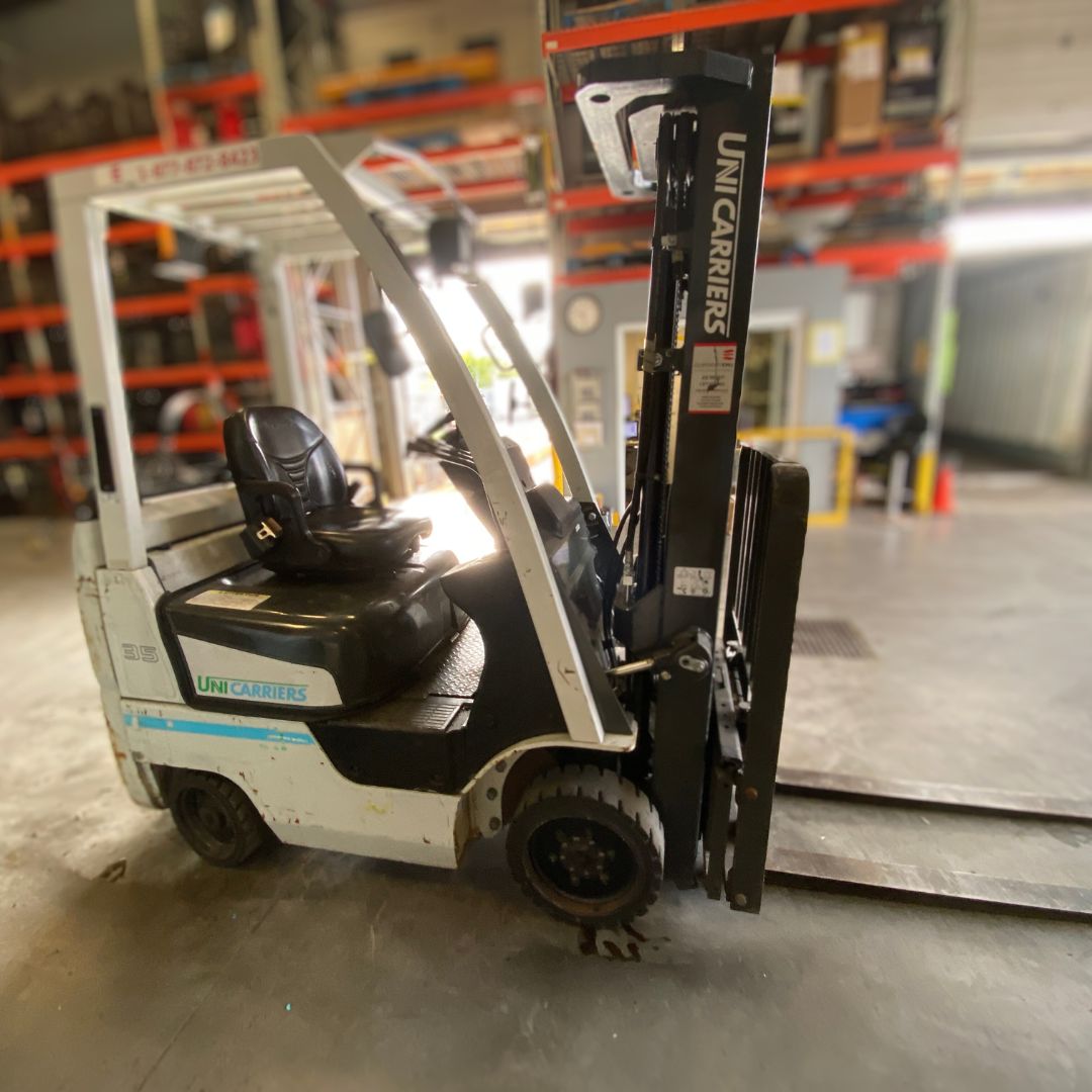 Chariot élévateur Unicarriers 3500lbs - CF35LP (2)