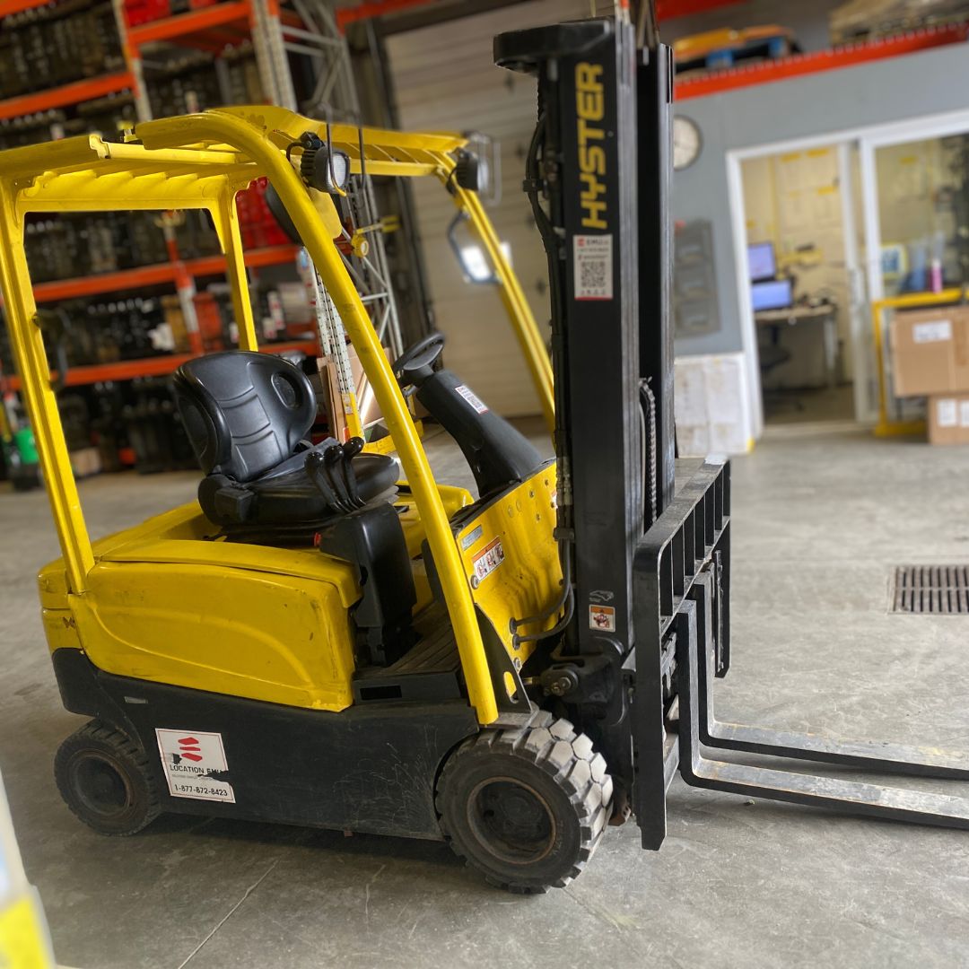 Chariot élévateur Hyster 4000lbs - J40XN (2)