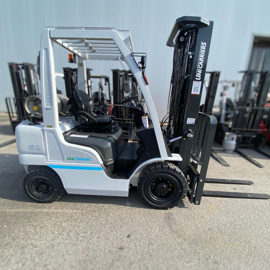 Chariot élévateur Unicarriers 5000lbs - PF50 (2)