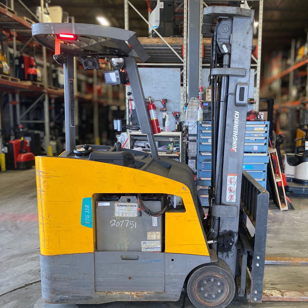 Chariot élévateur électrique Jungheinrich - 4000 lb - ETG318