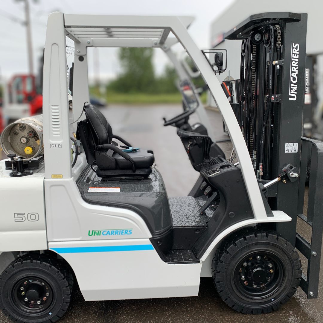 Chariot élévateur Unicarriers 5000lbs - PF50 (2)