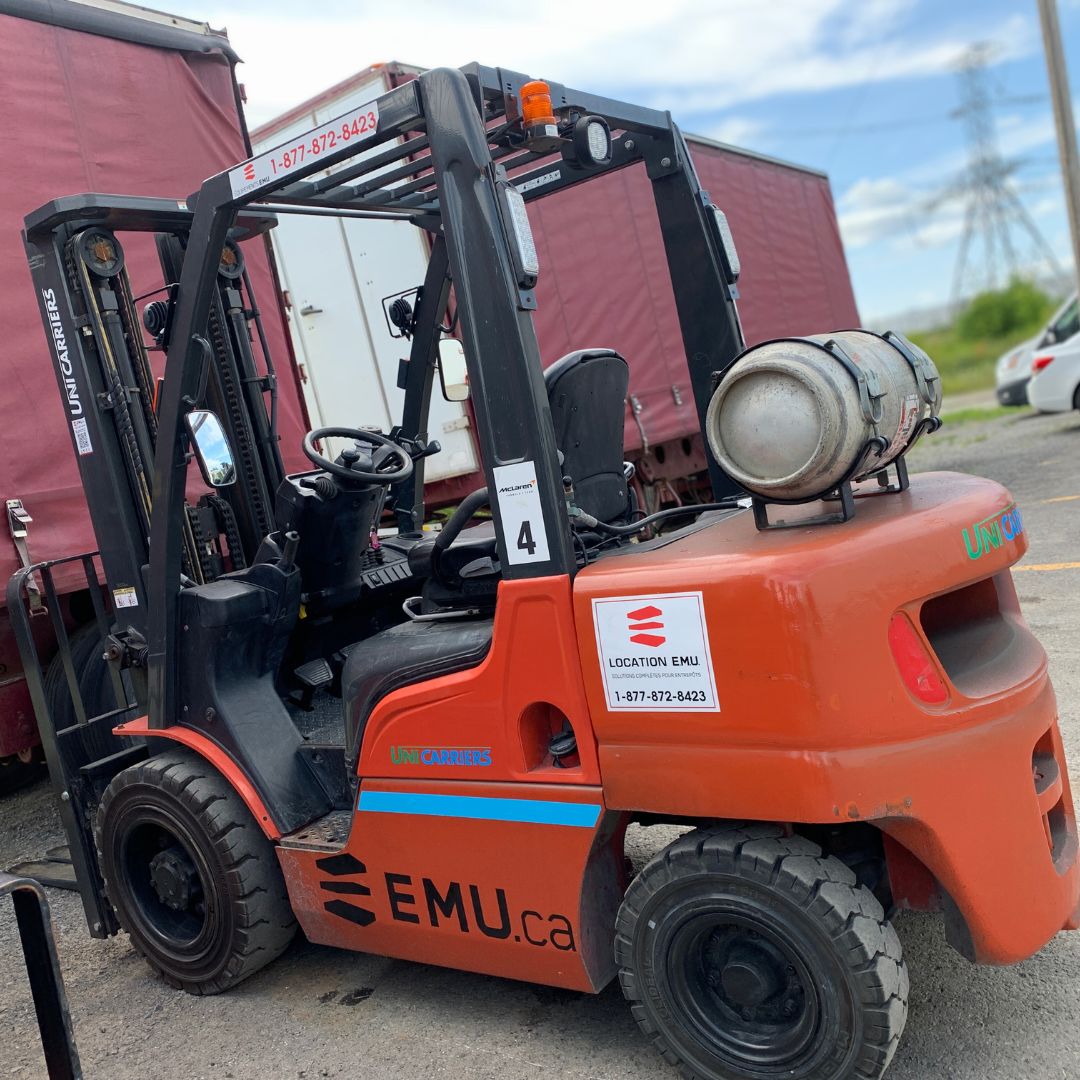 Chariot élévateur à combustion interne avec pneus pneumatiques - 6000 lb - PF60