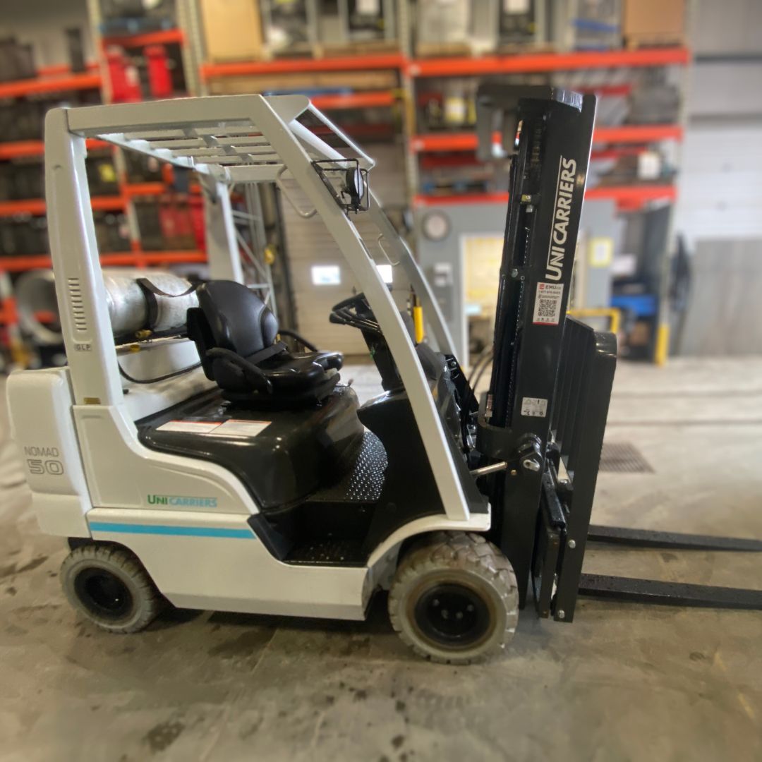 Chariot élévateur Unicarriers 5000lbs - AF50 (2)