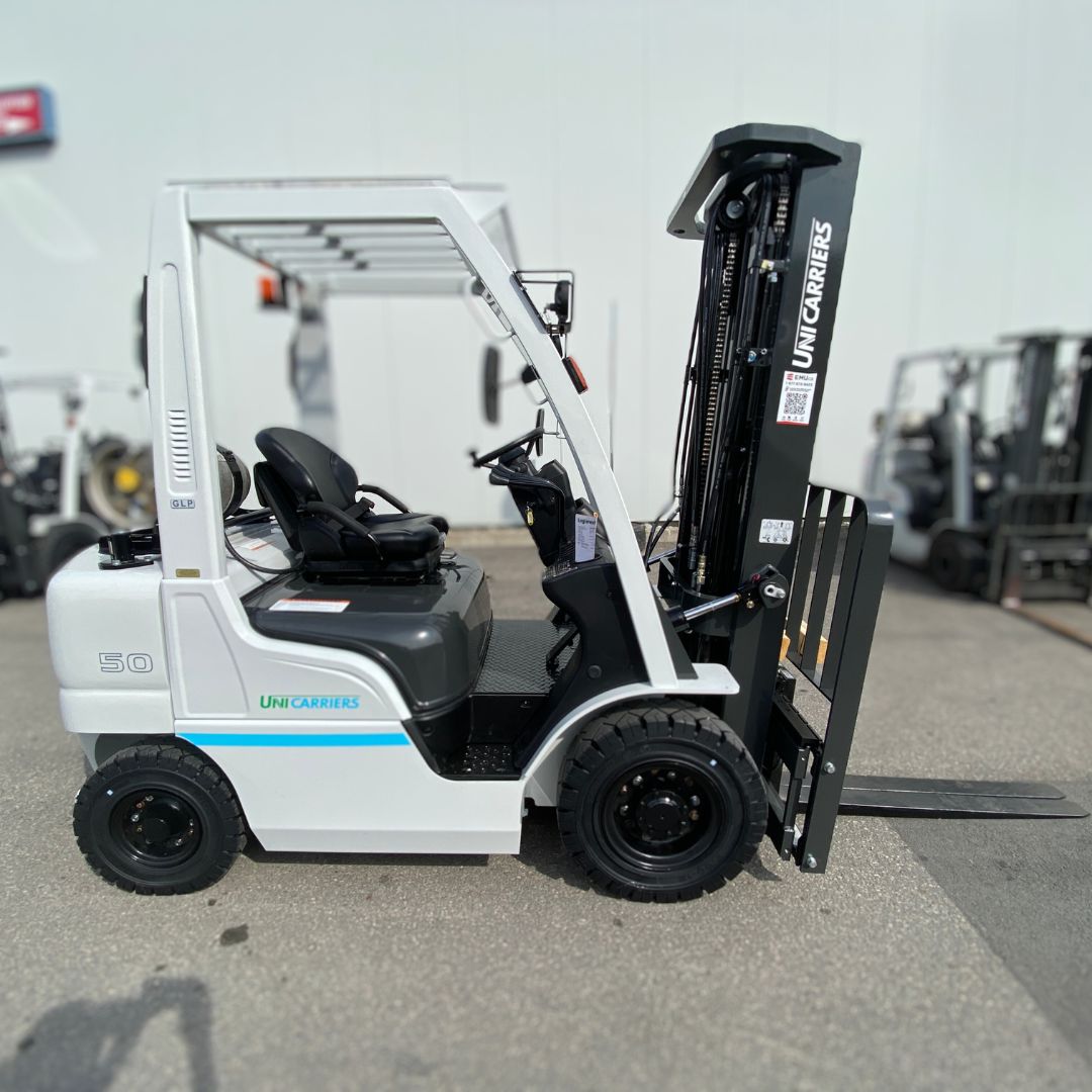 Chariot élévateur Unicarriers 5000lbs - PF50 (2)