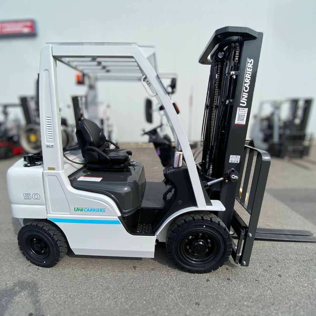 Chariot élévateur Unicarriers 5000lbs - PF50 (2)