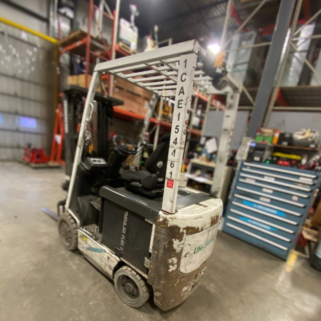 Chariot élévateur à 4 roues électrique à conducteur assis - 5000 lb - BXC50N