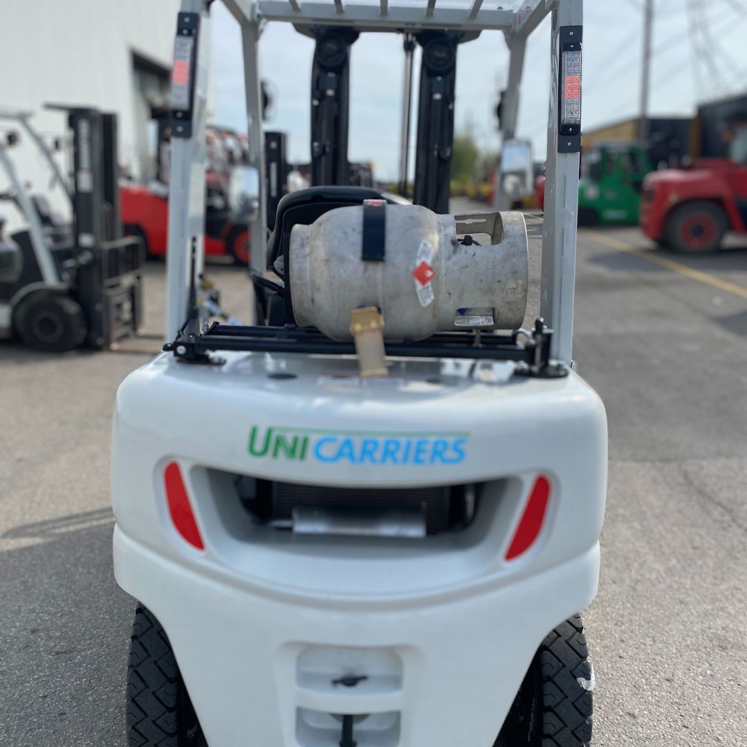 Chariot élévateur Unicarriers 5000lbs - PF50 (3)