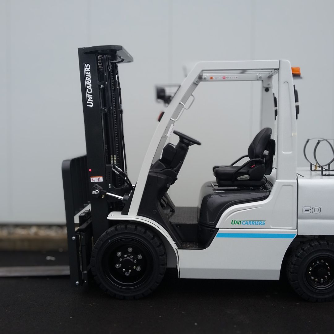 Chariot élévateur Unicarriers 6000lbs - PF60 (3)