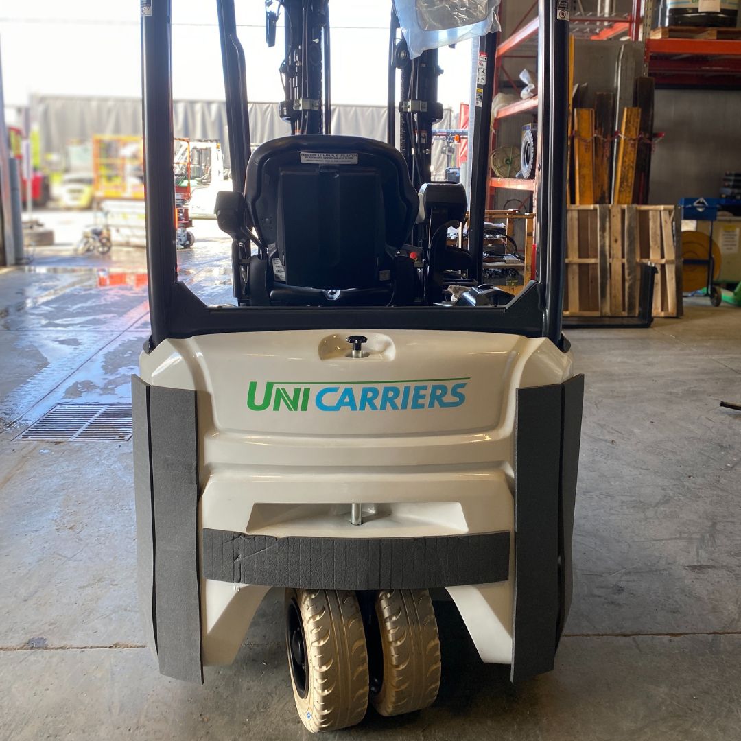 Chariot élévateur électrique Unicarriers - 3500 lb - MXST18C