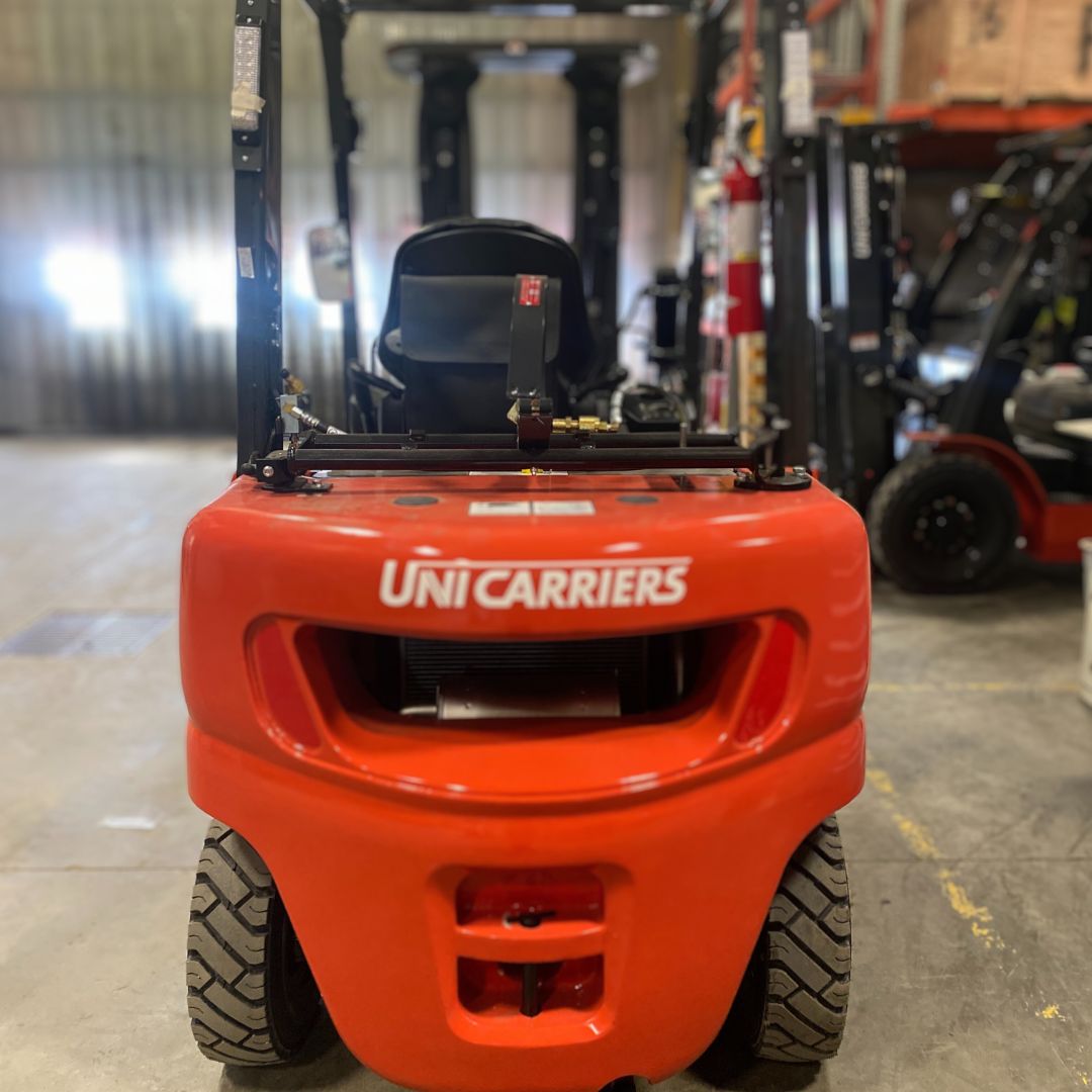 Chariot élévateur Unicarriers 5000lbs - PF50 (3)