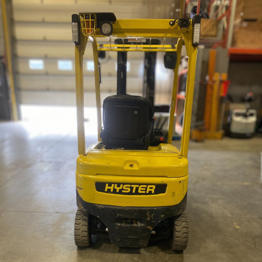 Chariot élévateur Hyster 4000lbs - J40XN (3)