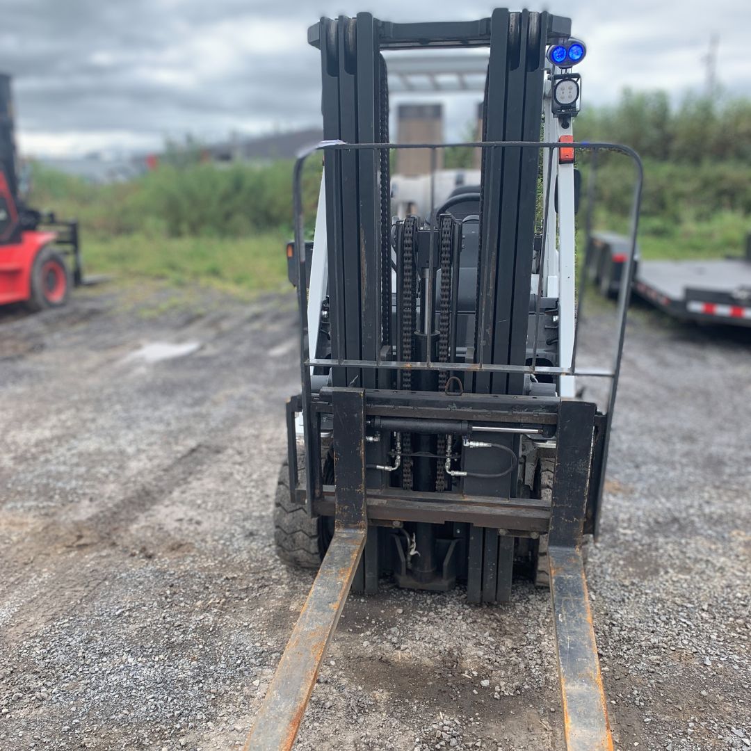 Chariot élévateur Unicarriers 5000lbs - AF50 (4)