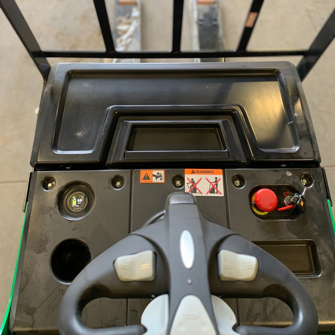 Operator-operated pallet truck - 4500 lb - CBD20