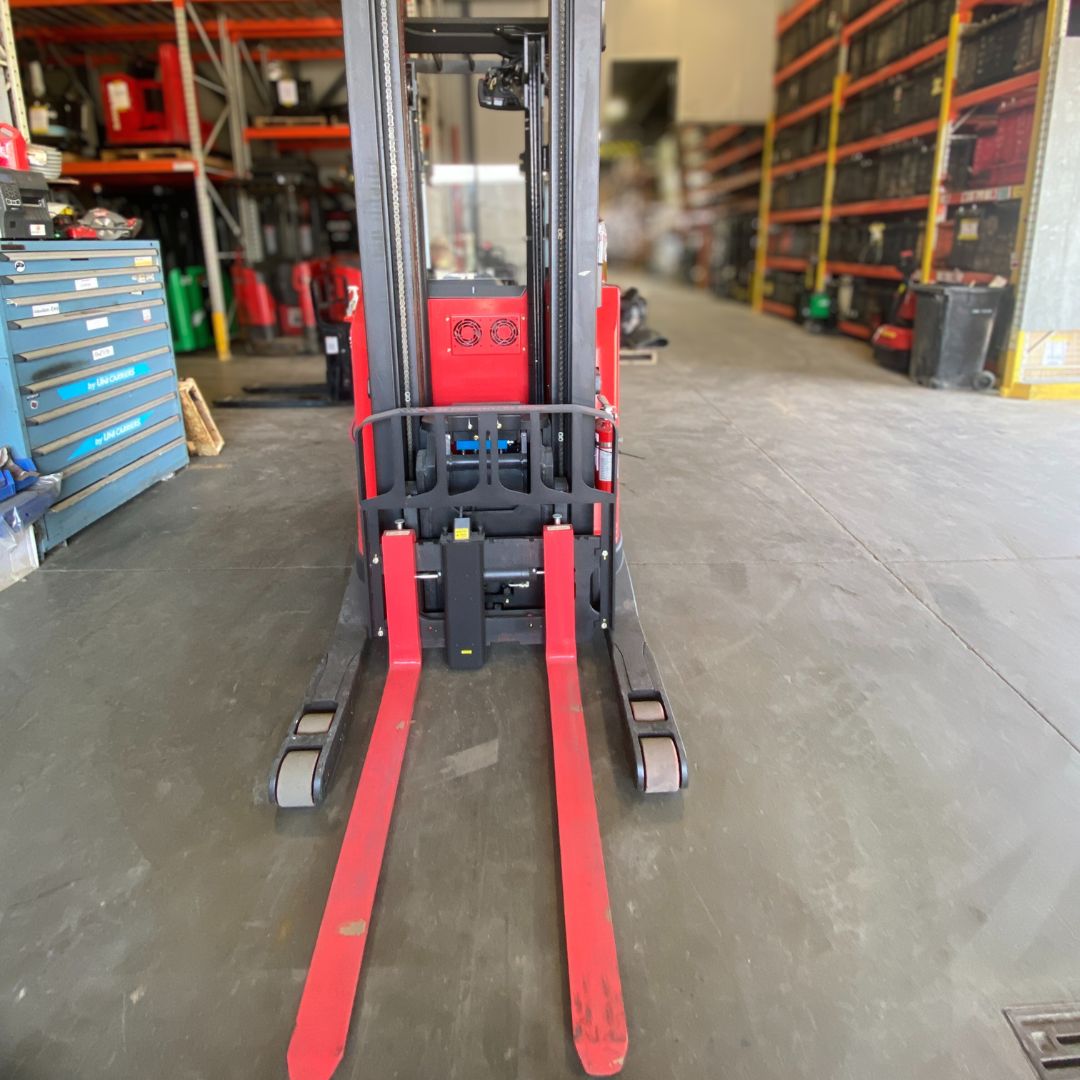 Chariot élévateurs à allée étroite Raymond - 4500 lb - 750-R45TT