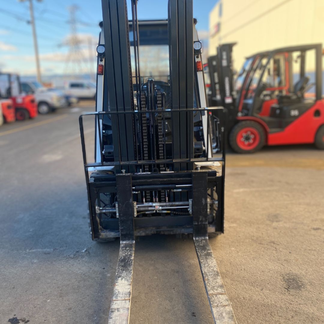 Chariot élévateur Unicarriers 6000lbs - PF60 (4)