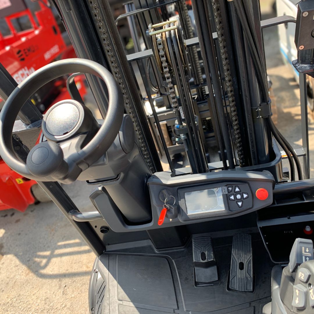 Chariot élévateur électrique Unicarriers - 4000 lb - MXST20
