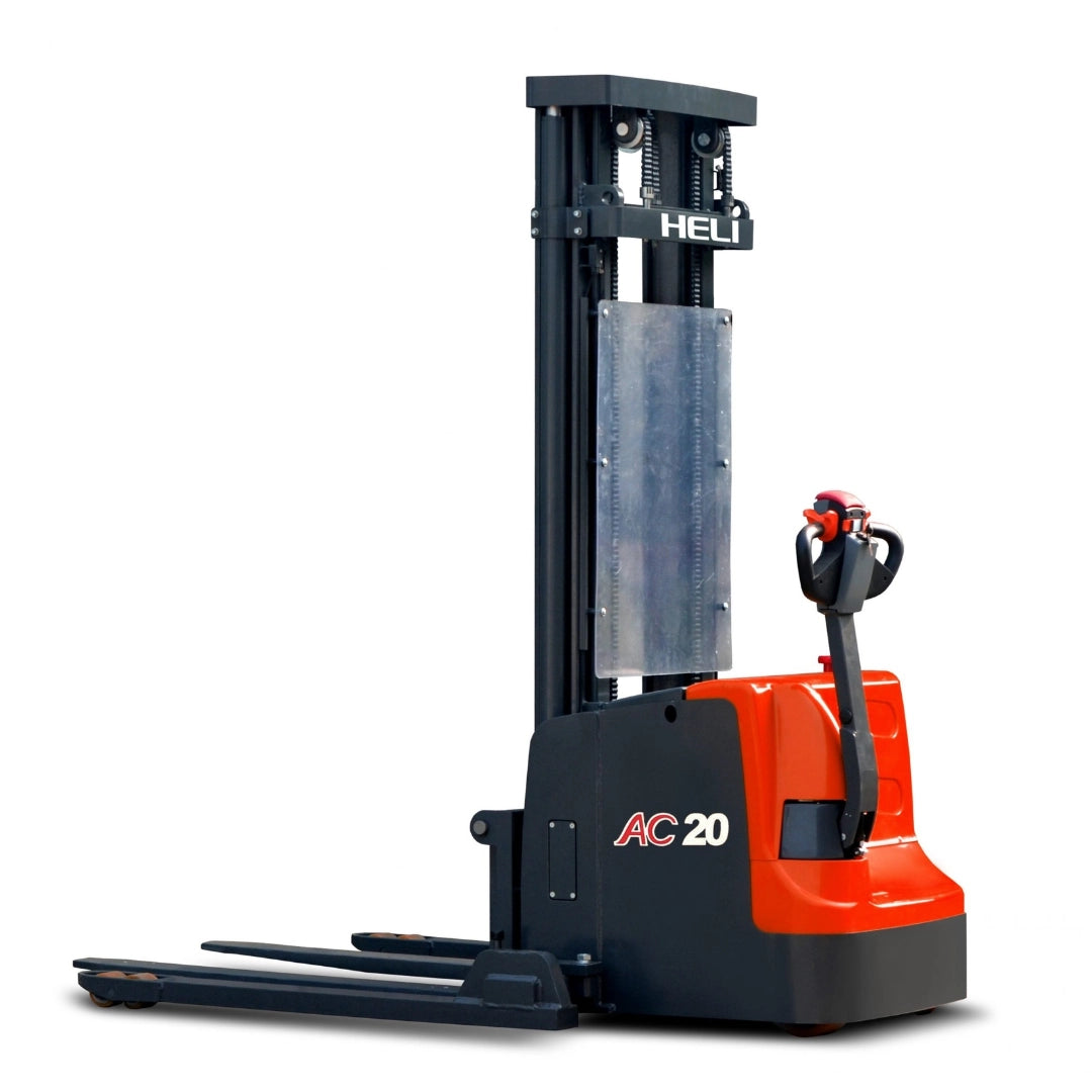 Gerbeur électrique à conducteur accompagnant - 4500 lb.